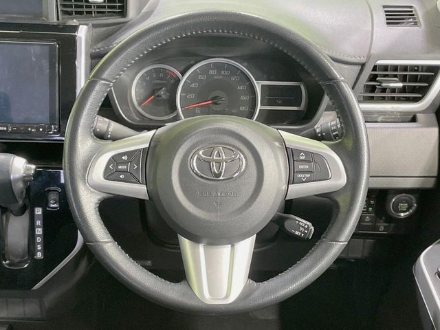 TOYOTA ROOMY 2018