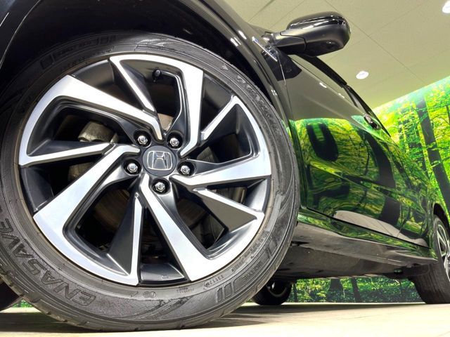 HONDA VEZEL HYBRID 2017