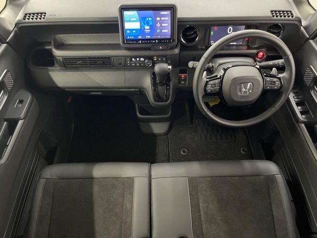 HONDA N BOX CUSTOM 2024