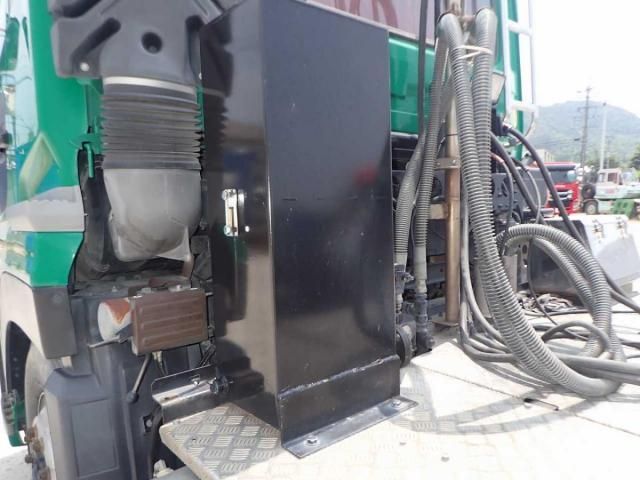 NISSAN DIESEL Quon 2017