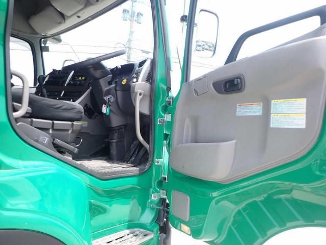 NISSAN DIESEL Quon 2017