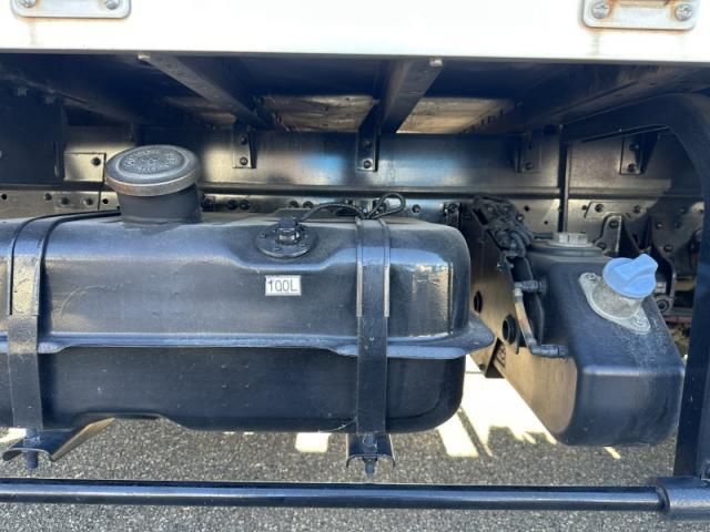 MITSUBISHI FUSOU FIGHTER 2014