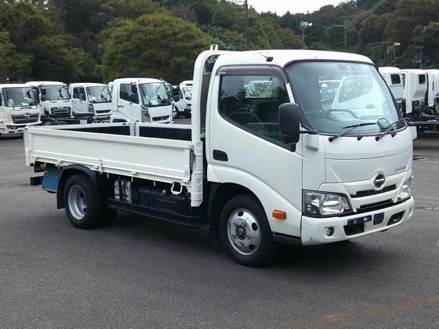 HINO DUTRO 2022