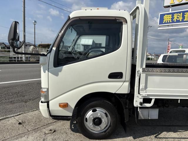 HINO DUTRO 2015
