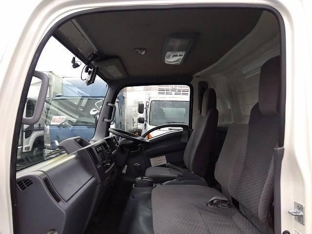 ISUZU ELF 2019