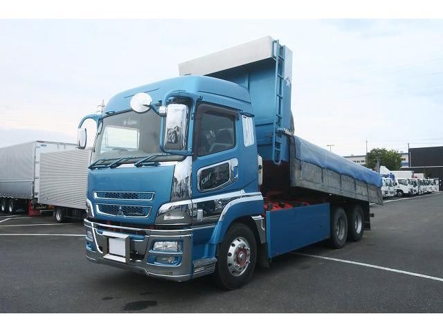 MITSUBISHI FUSOU SUPER GREAT 2015