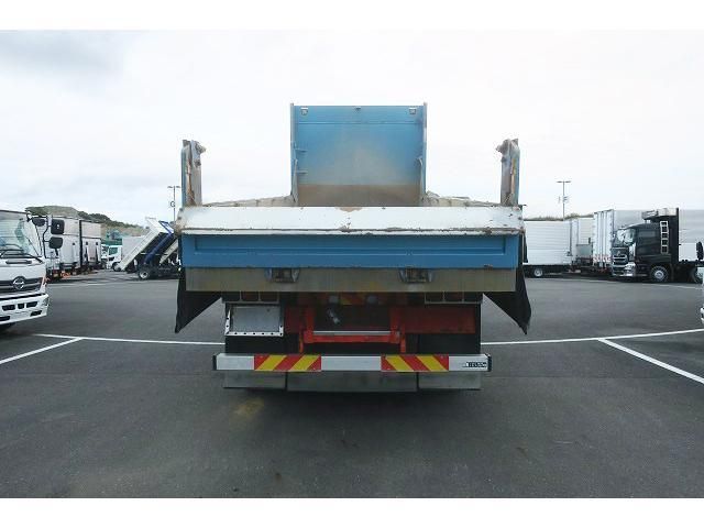 MITSUBISHI FUSOU SUPER GREAT 2015