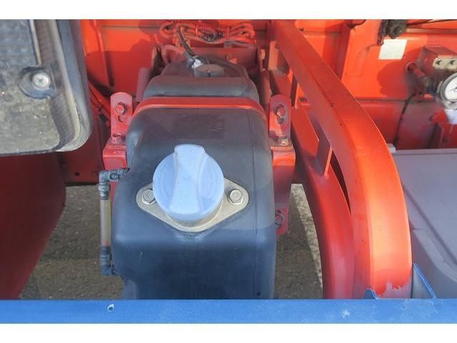 MITSUBISHI FUSOU SUPER GREAT 2015