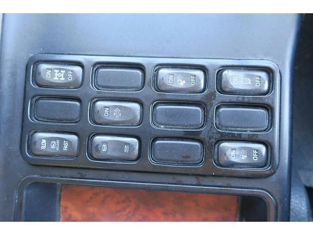 MITSUBISHI FUSOU SUPER GREAT 2015