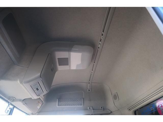 MITSUBISHI FUSOU SUPER GREAT 2015