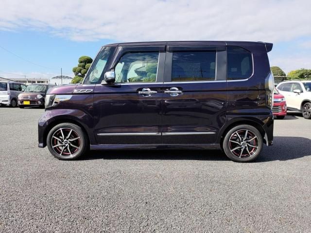 HONDA N BOX CUSTOM 2018