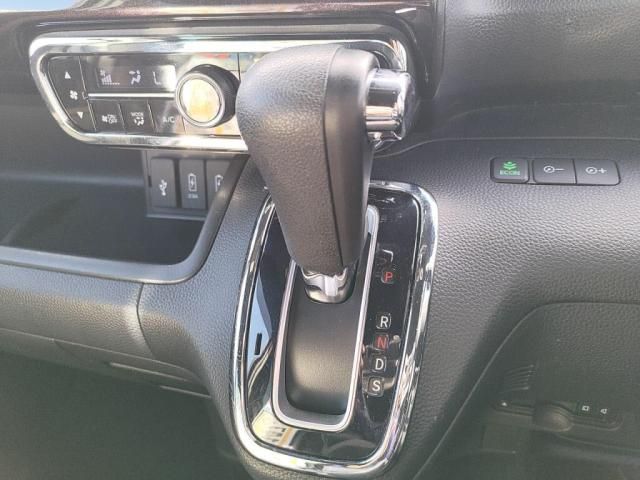 HONDA N BOX CUSTOM 2018