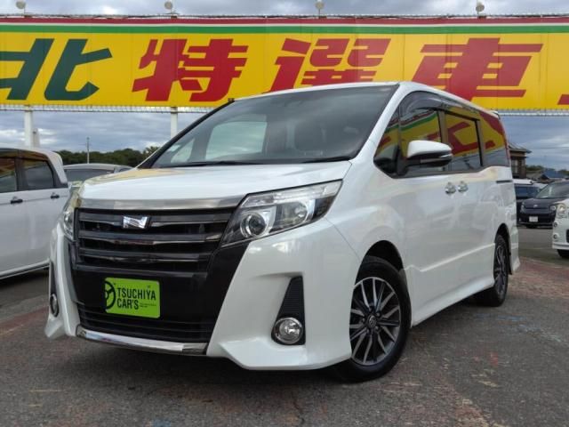 TOYOTA NOAH 2017