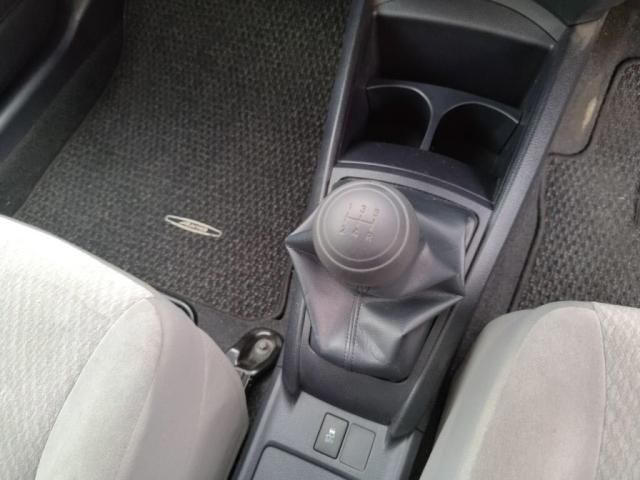 TOYOTA COROLLA AXIO 2012