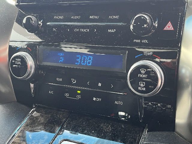 TOYOTA VELLFIRE 2021