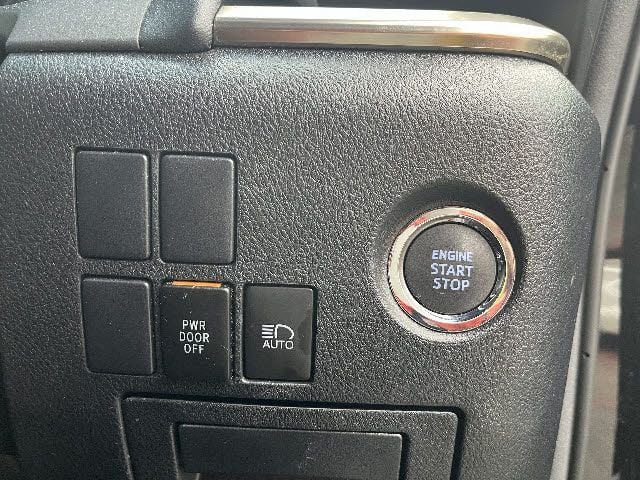 TOYOTA VELLFIRE 2021