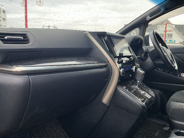 TOYOTA VELLFIRE 2021