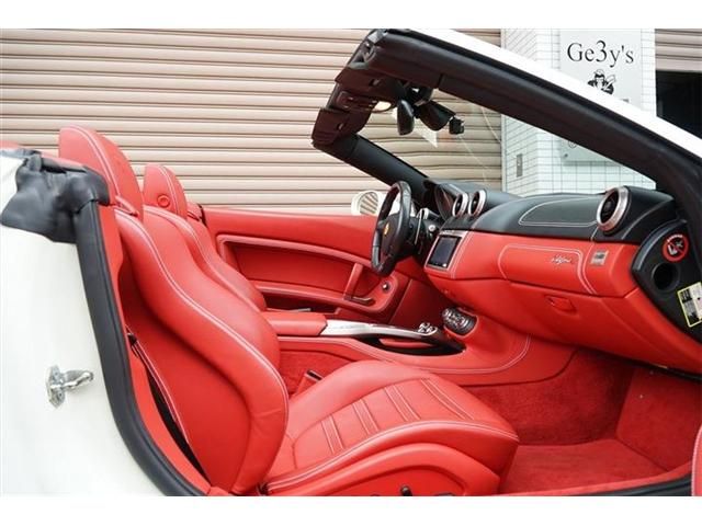 FERRARI FERRARI California 2010