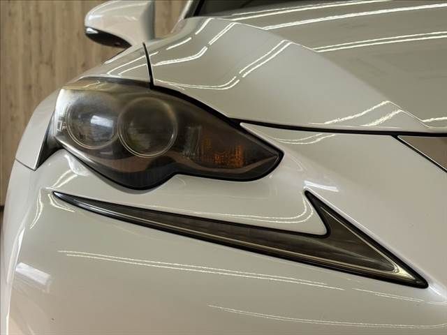 TOYOTA LEXUS IS300h 2013