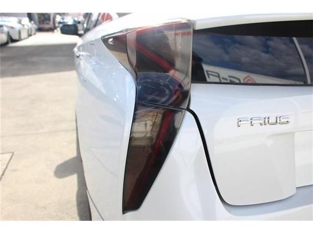 TOYOTA PRIUS 2016