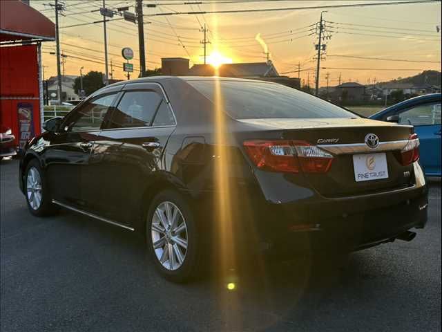 TOYOTA CAMRY HYBRID 2013
