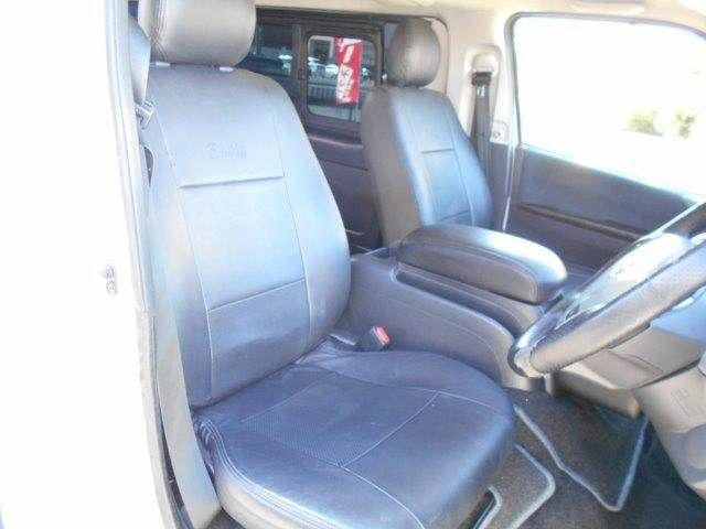 TOYOTA HIACE van 2WD 2019