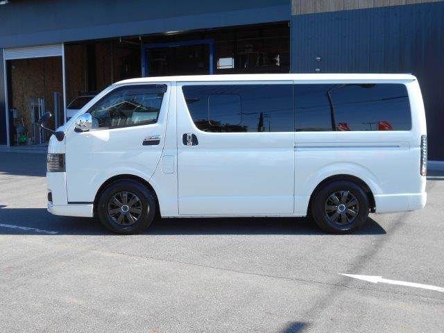 TOYOTA HIACE van 2WD 2019