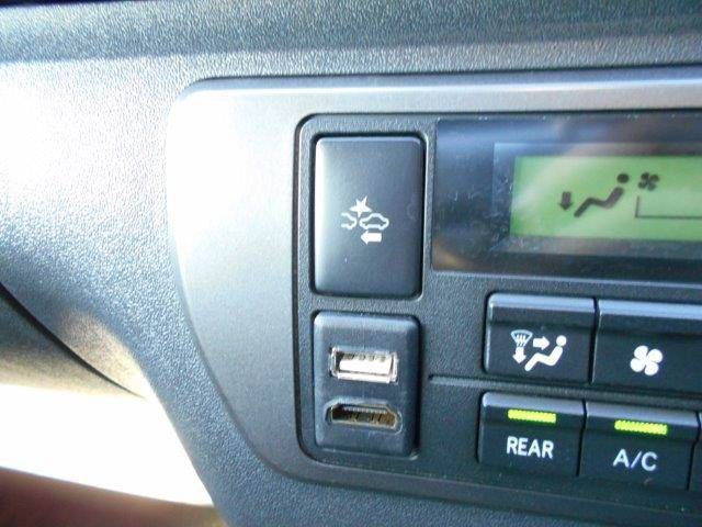 TOYOTA HIACE van 2WD 2018