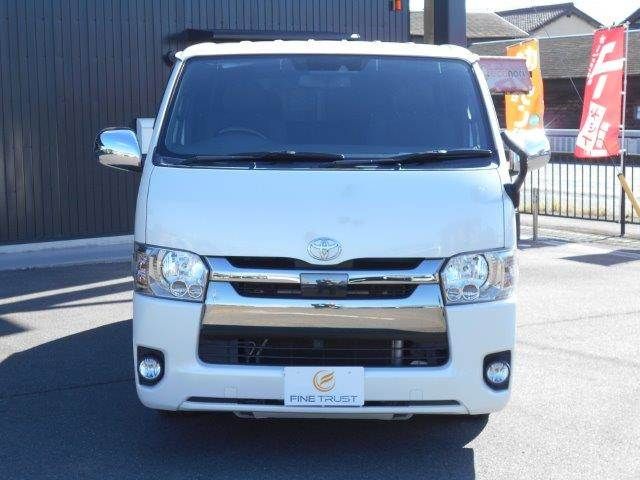 TOYOTA HIACE van 2WD 2018