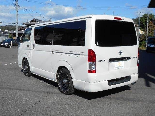 TOYOTA HIACE van 2WD 2018