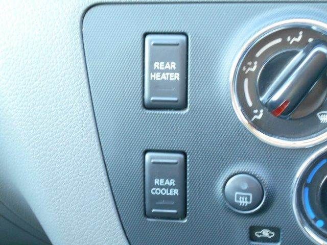 NISSAN NV350 CARAVAN 2012