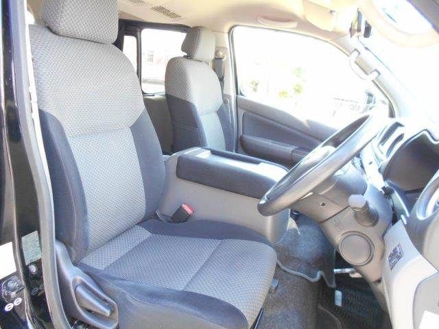 NISSAN NV350 CARAVAN 2012