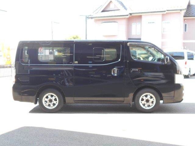 NISSAN NV350 CARAVAN 2012