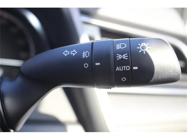 TOYOTA CAMRY HYBRID 2019