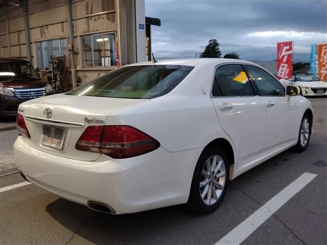 TOYOTA CROWN sedan 2009