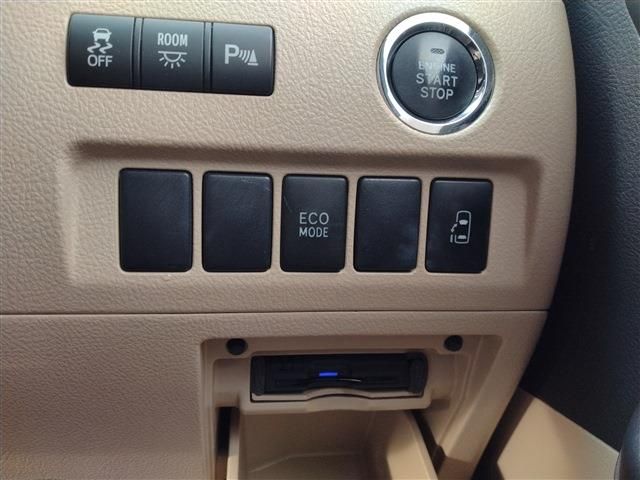 TOYOTA ALPHARD 4WD 2012