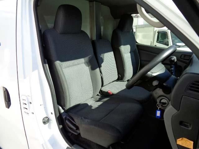 NISSAN NV350 CARAVAN 2018