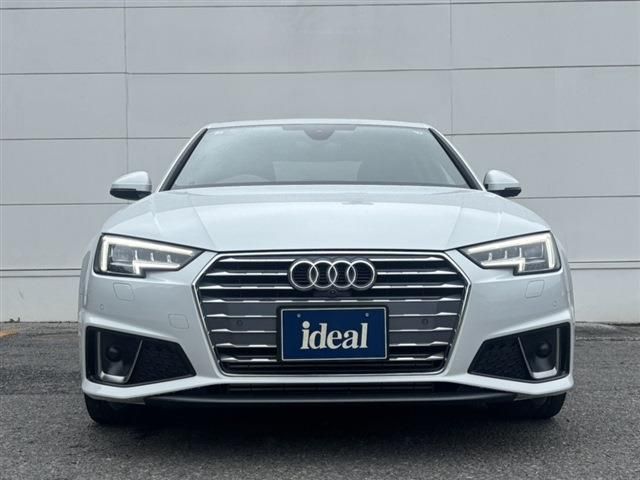 AUDI AUDI A4 2019