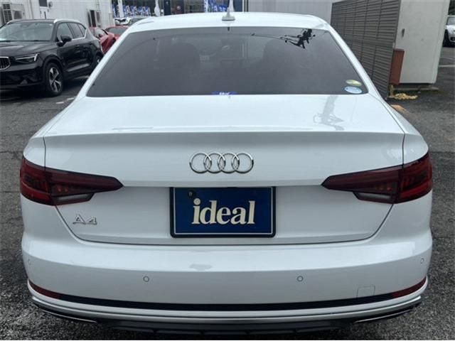 AUDI AUDI A4 2019