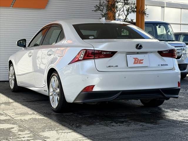TOYOTA LEXUS IS300h 2013
