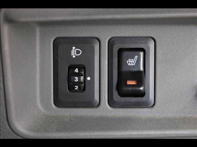 MITSUBISHI MINICAB-MiEV 2020