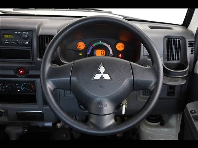 MITSUBISHI MINICAB-MiEV 2020