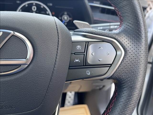 TOYOTA LEXUS LBX 2024