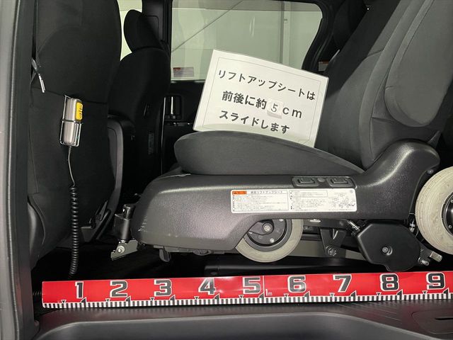 TOYOTA ESTIMA HYBRID 4WD 2020