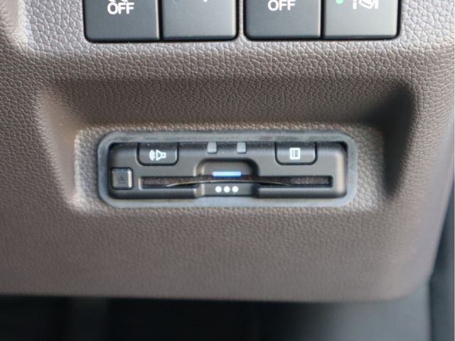 HONDA FREED plus HYBRID 2022