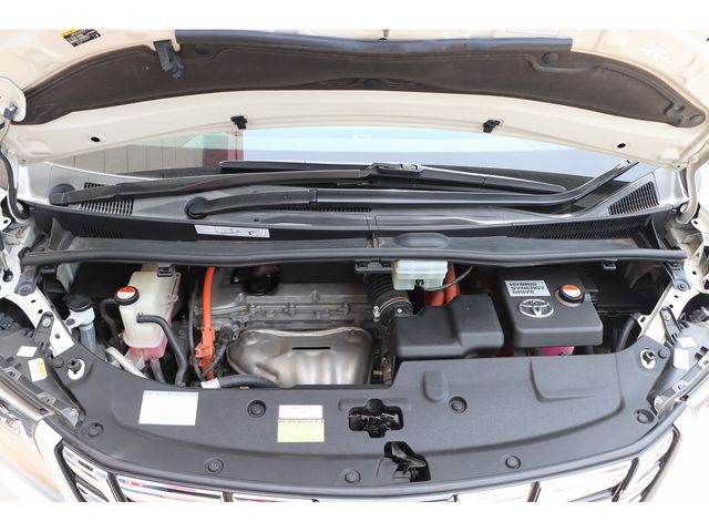 TOYOTA ALPHARD hybrid 4WD 2015