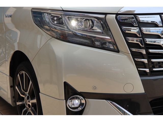 TOYOTA ALPHARD hybrid 4WD 2015