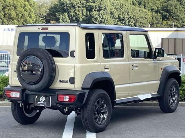 SUZUKI JIMNY NOMADE 2025