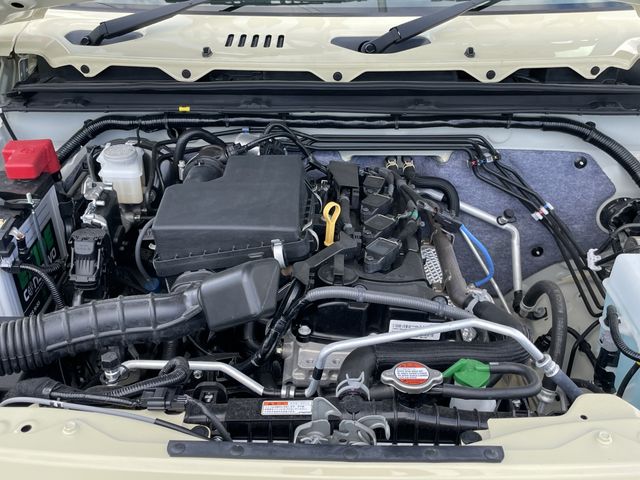 SUZUKI JIMNY NOMADE 2025