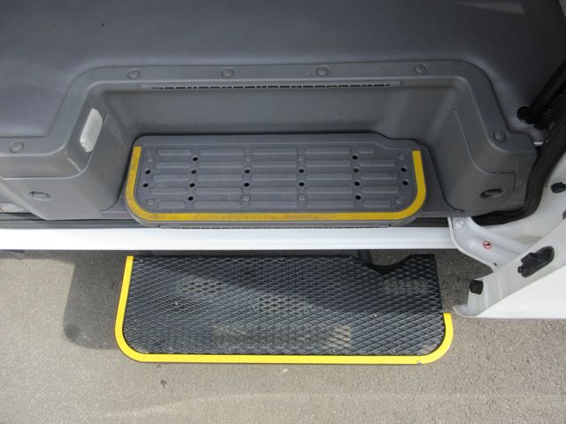 NISSAN NV350 CARAVAN 4WD 2020